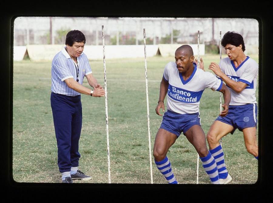Carlos D'Stteffano Emelec 1985 1986 (5)